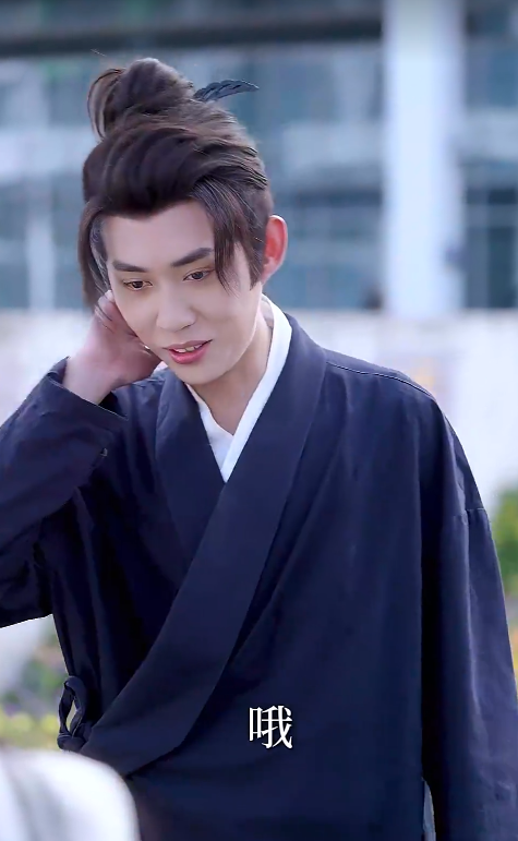 军训求雨我玄学大佬的身份瞒不住了全集