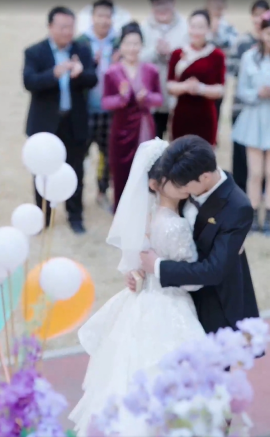 离婚后，陆总舔狗上身帮我提鞋全集